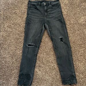 American Eagle hi-rise jegging embroidered crop